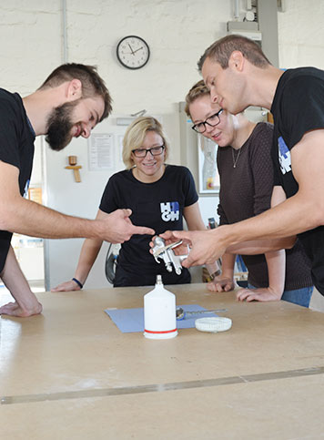 Schüler der Fachschule für Holztechnik & Gestaltung Hildesheim